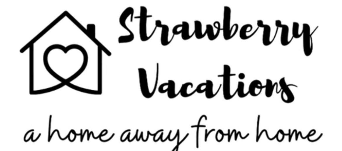 Strawberry Vacations Villa パンチガニ エクステリア 写真